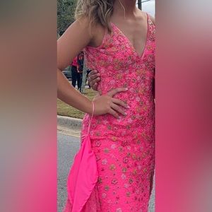 Beautiful beaded sz 0 formal pink dress. Like new!!